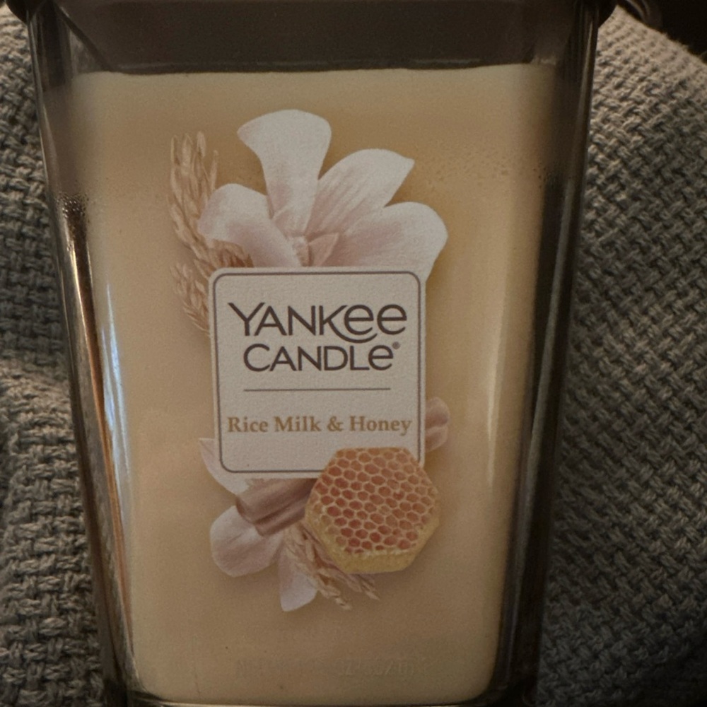 Yankee Candle Cream rice milk & honey elevation large Candle Htf rare